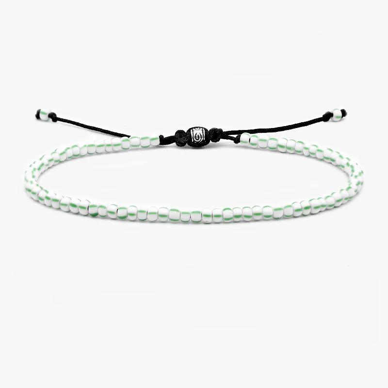 Vivid emerald bracelet-2mm Glass Beads Adjustable Bracelet (Green)