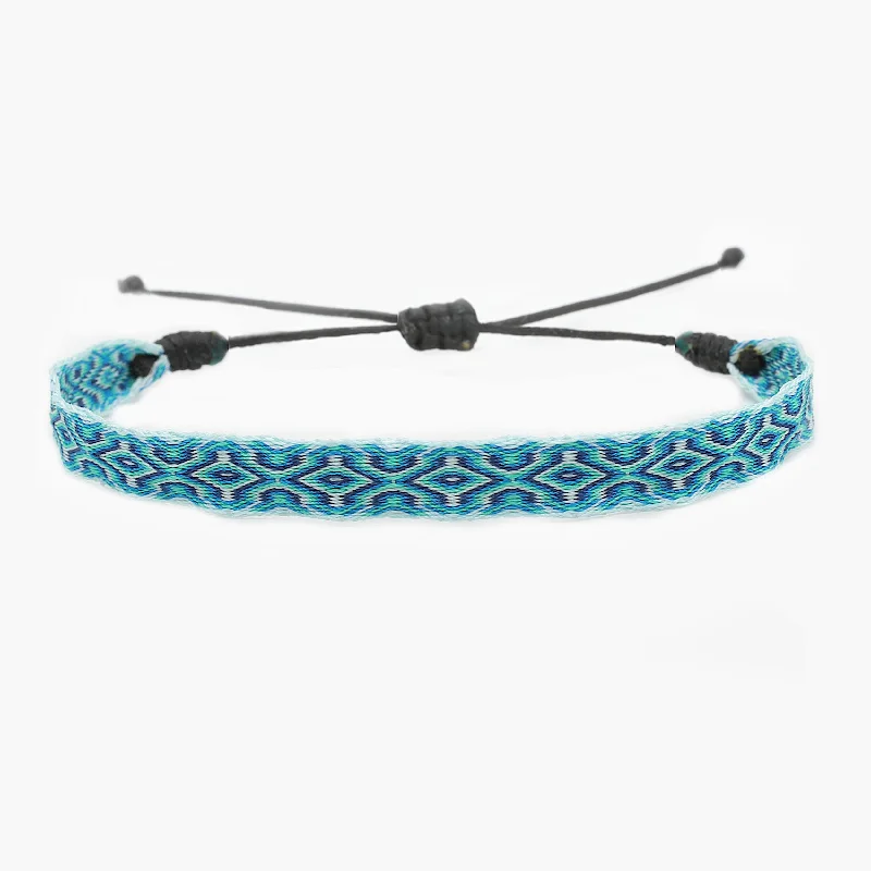 Glinting link bracelet-Handmade Purnama Bracelet (Shade of Blue)