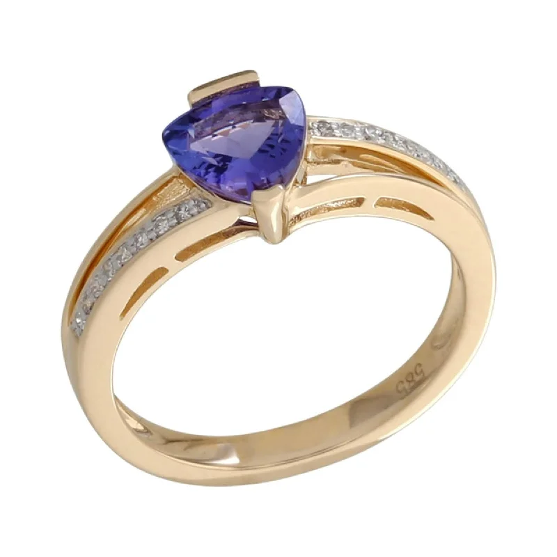 Smooth sweep ring-14K Gold Tanzanite and Diamond Ring