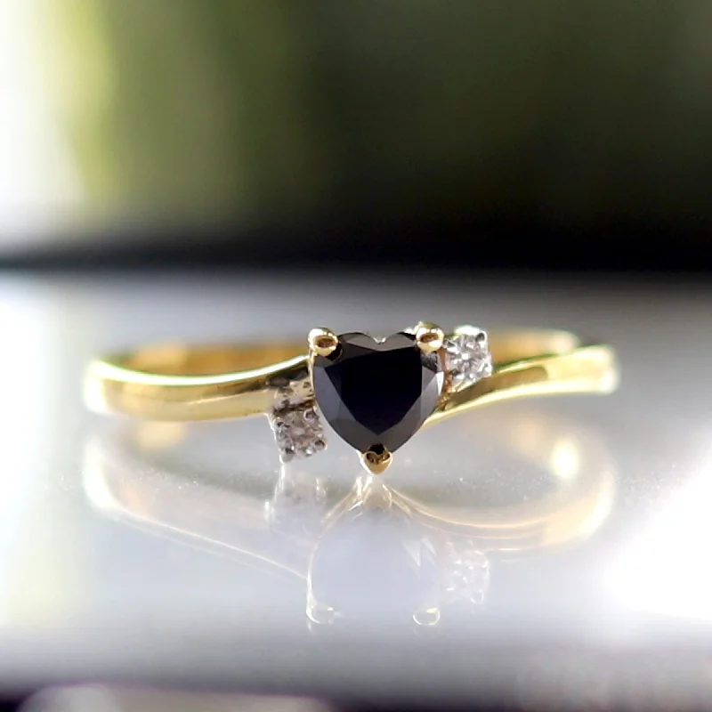 Radiant onyx ring-Black Diamond Heart Ring With Yellow Gold