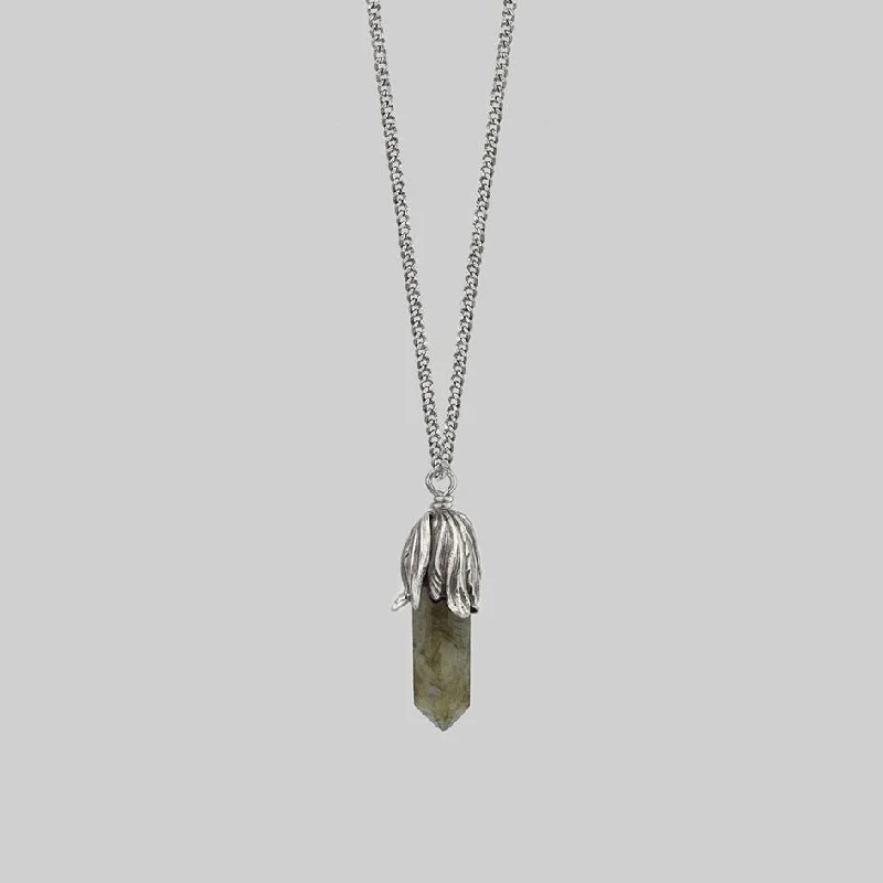 Stretch stone necklace-DEATH BLOOM. Labradorite Gemstone Necklace - Silver