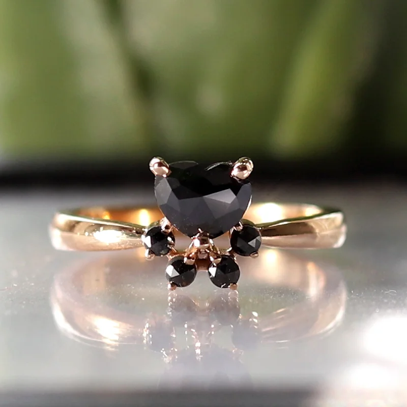 Airy silver ring-0.77ct Black Diamond Heart Paw Ring