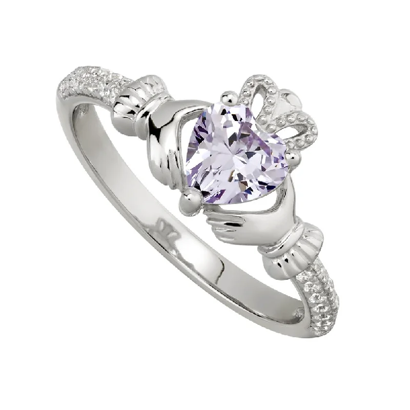 Rich topaz ring-June Claddagh Birthstone Ring