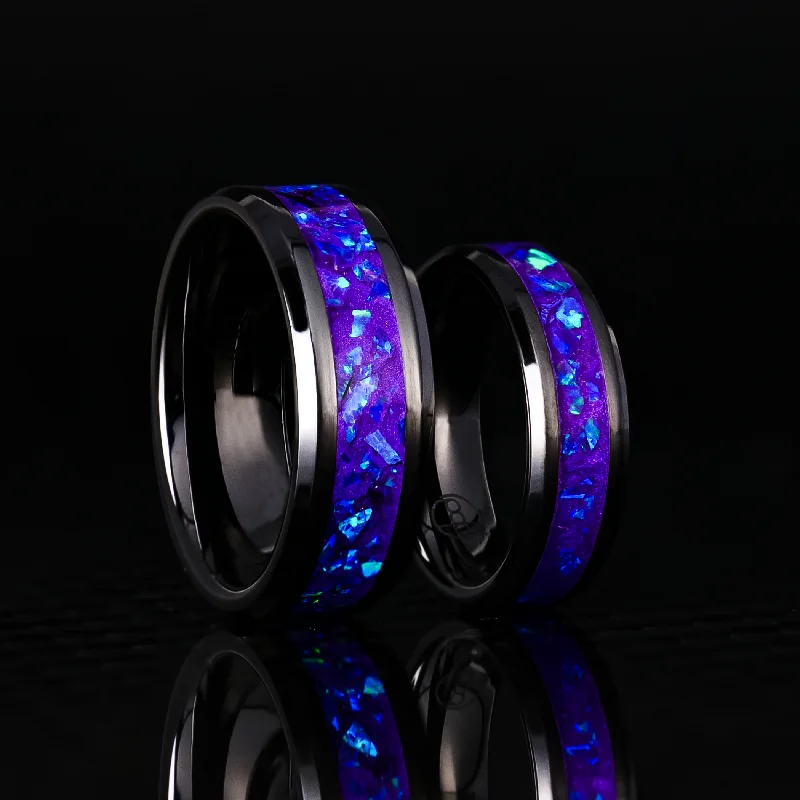 Ridged pattern ring-Matching Glowstone Wedding Ring Set