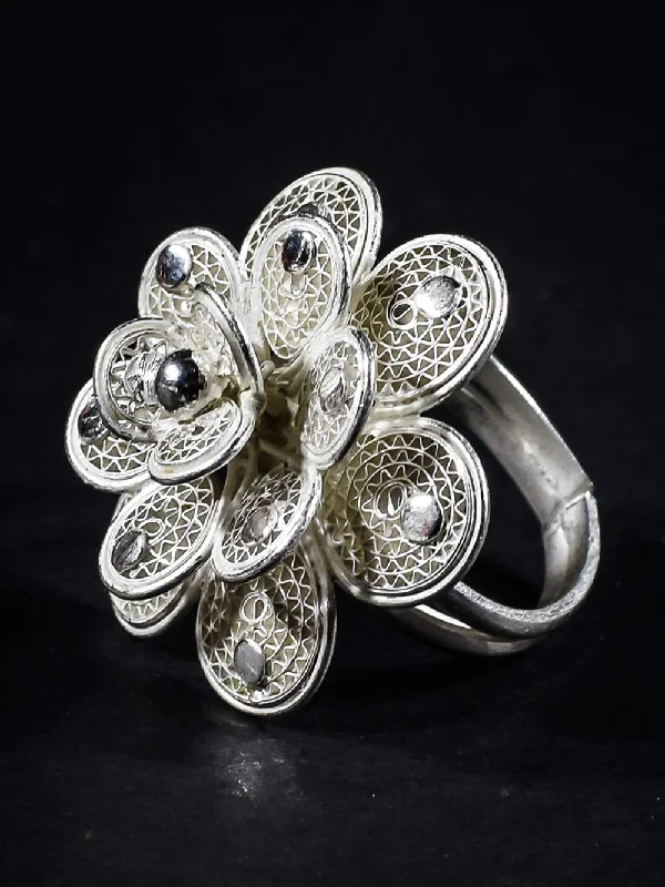 Dawn-cut ring-Classic Floral