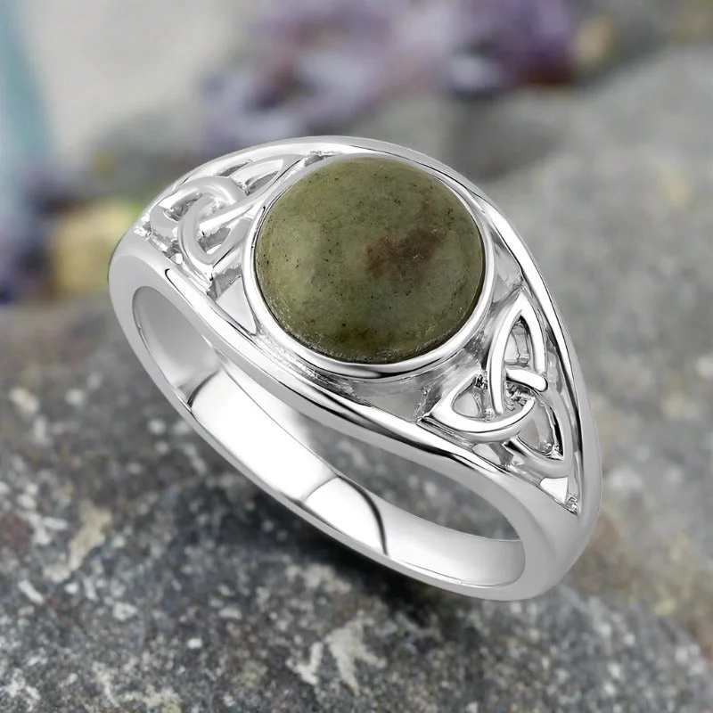 Forged gold ring-Connemara Marble Celtic Trinity Knot Ring