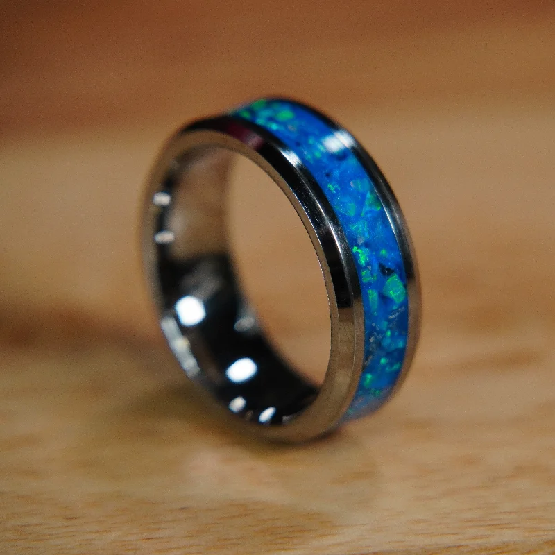 Dusk moon ring-The Winter's Howl | Tungsten Glowstone Ring