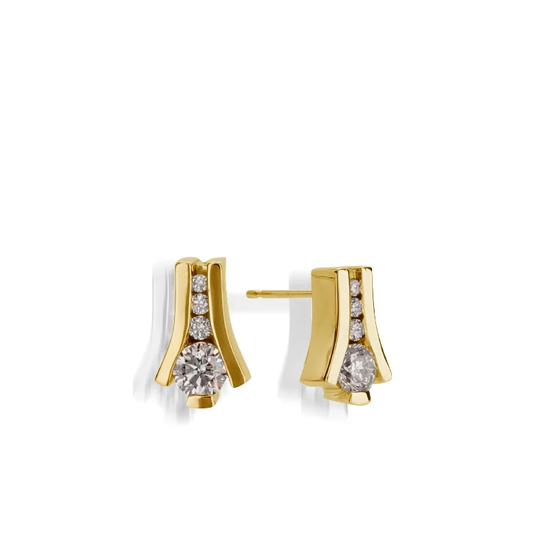 Mist gem earrings-Venture Diamond Earrings